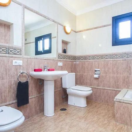 La Fuente Villa Tias
